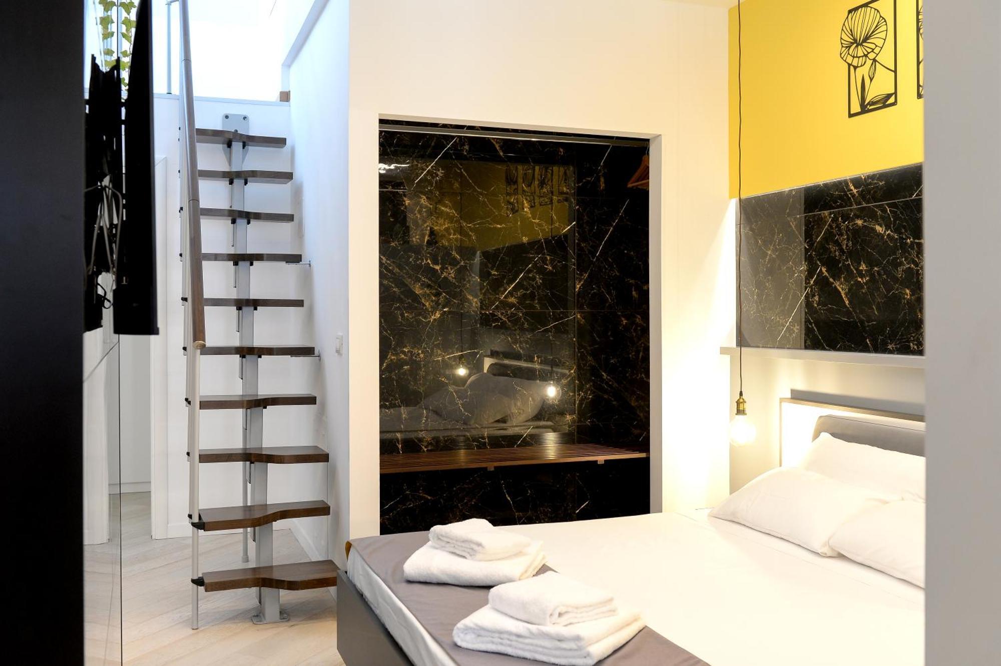 Apartment Trastevere Golden Luxury Loft